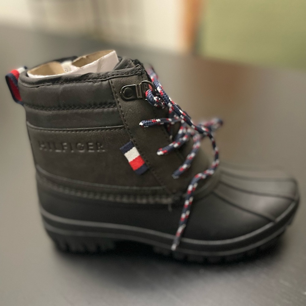 Bought them for my daughter to match her coat but wasn’t able to wear them